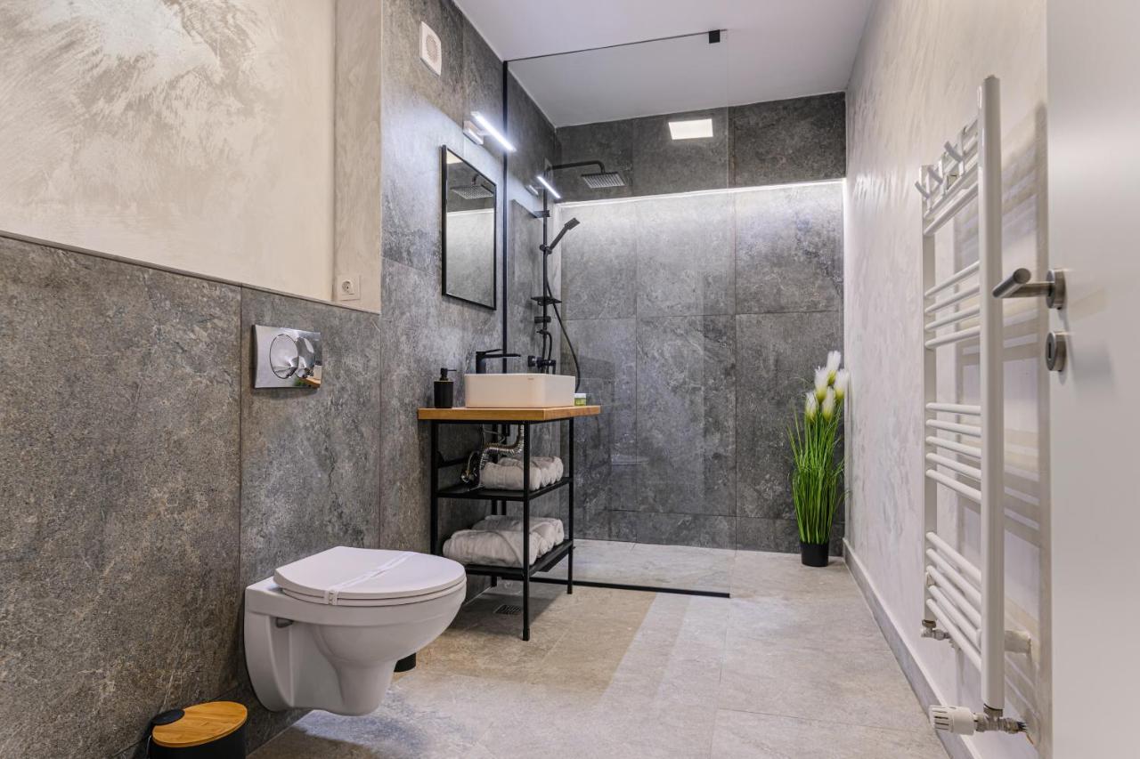 Koa - Pandora Apartments Brasov Ngoại thất bức ảnh