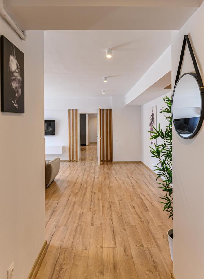 Koa - Pandora Apartments Brasov Ngoại thất bức ảnh