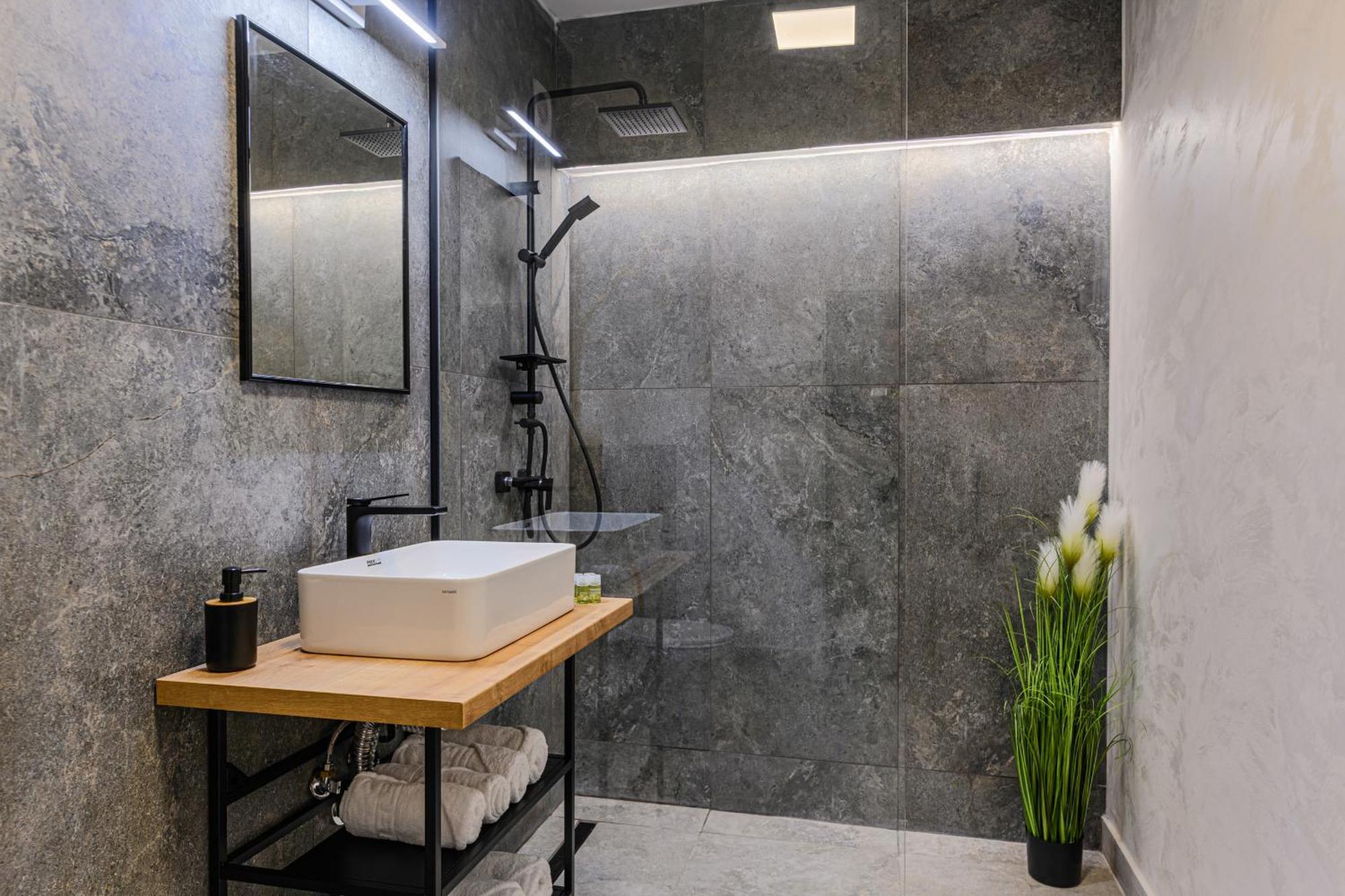 Koa - Pandora Apartments Brasov Phòng bức ảnh